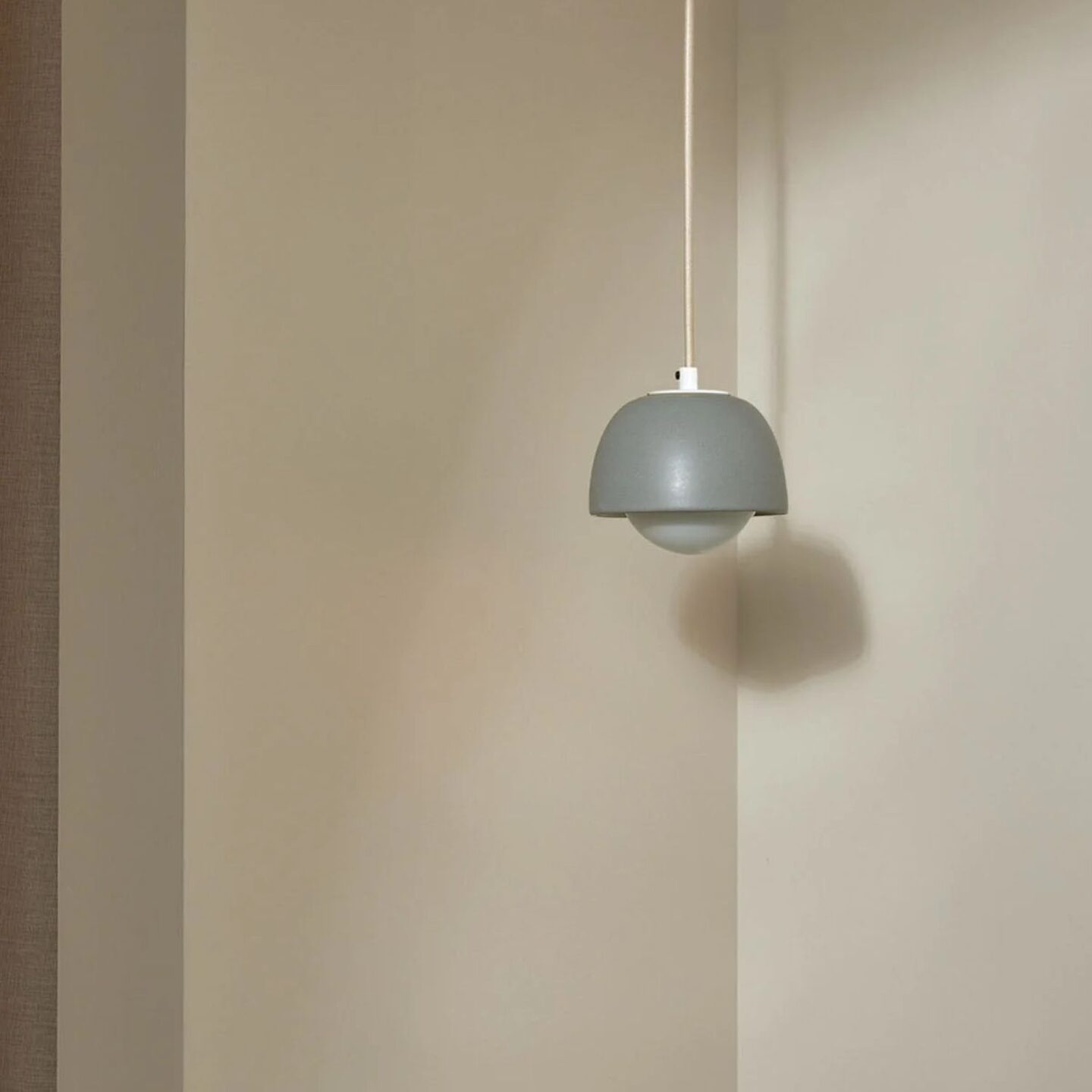 Terra 0 Pendant Light - Fabric Fog, White Satin